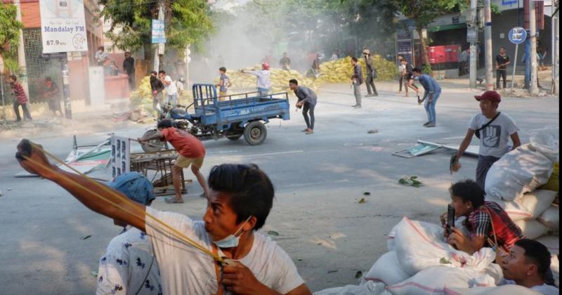 Sangrienta represioacuten dejoacute al menos 16 muertos en Myanmar