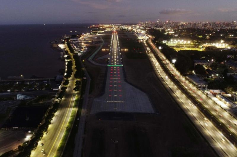 Tras siete meses reabrioacute el Aeroparque Jorge Newbery