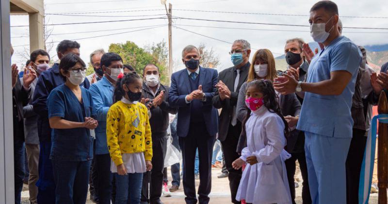 El gobernador Morales inauguroacute nuevo Centro de Salud en Volcaacuten