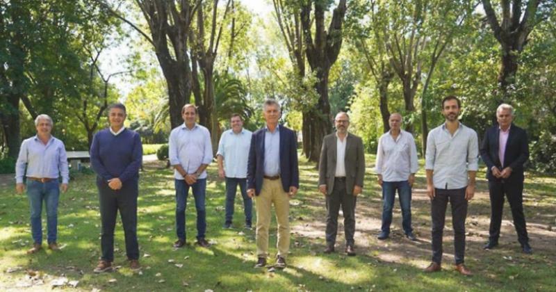 Mauricio Macri se reunioacute con intendentes bonaerenses del PRO