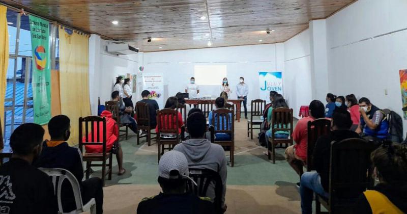 El Club Joven genera espacios de contencioacuten en Libertador