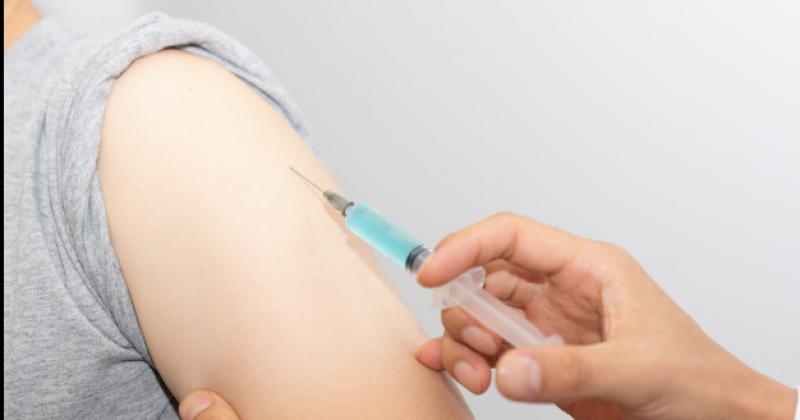 Mantildeana inicia la campantildea de vacunacioacuten antigripal 2021