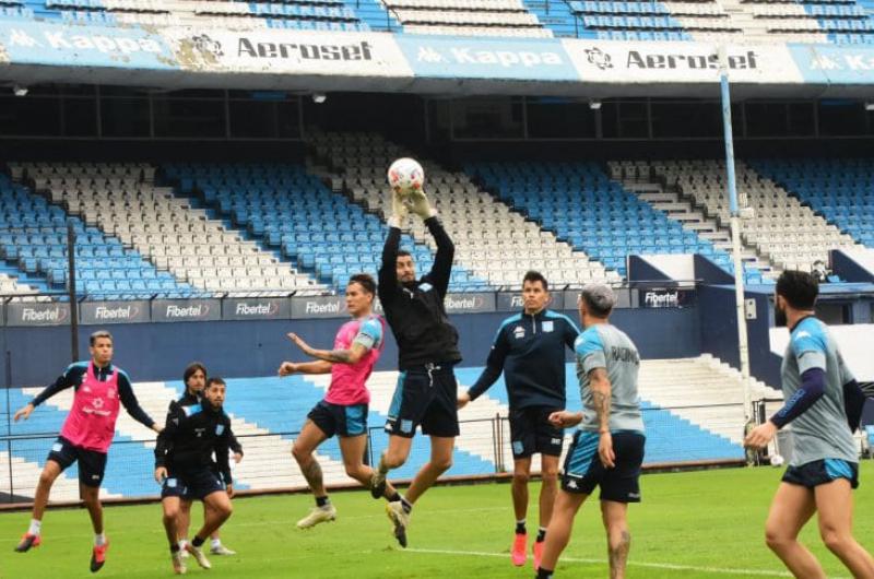 Racing Club va por un triunfo ante Rentistas de Uruguay