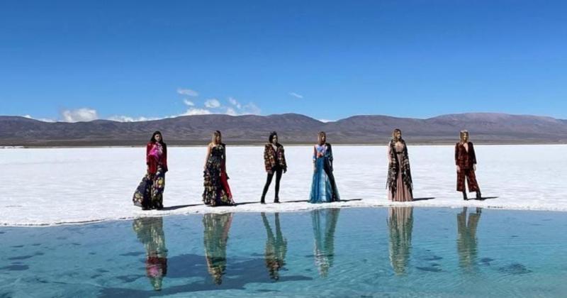 Las Salinas Grandes fueron el escenario para el prestigioso Marbella Fashion Week