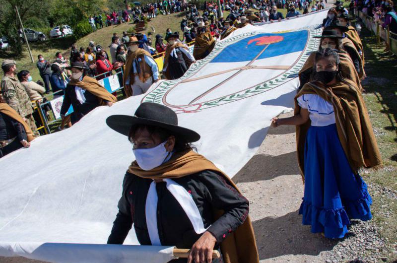 Sentido de pertenencia patria en el tributo al Diacutea Grande de Jujuy