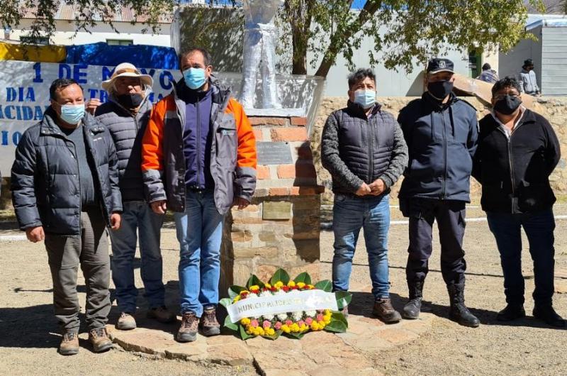 En el Diacutea del trabajador nos encontramos quizaacute con la cabeza baja