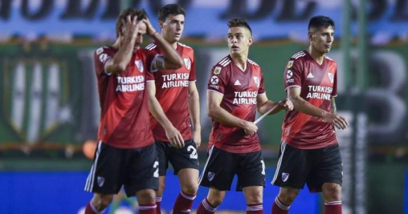 River estrena la rotacioacuten contra Indepediente Santa Fe de Colombia