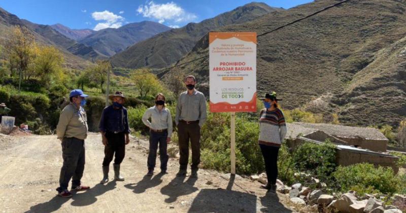 Tareas de educacioacuten y saneamiento ambiental  en Caspalaacute