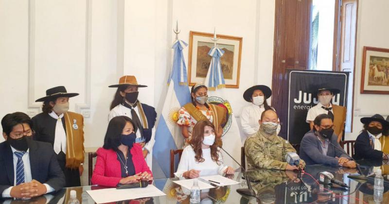 Mujeres gauchas participaraacuten de cabalgata en el marco de la Semana de Mayo