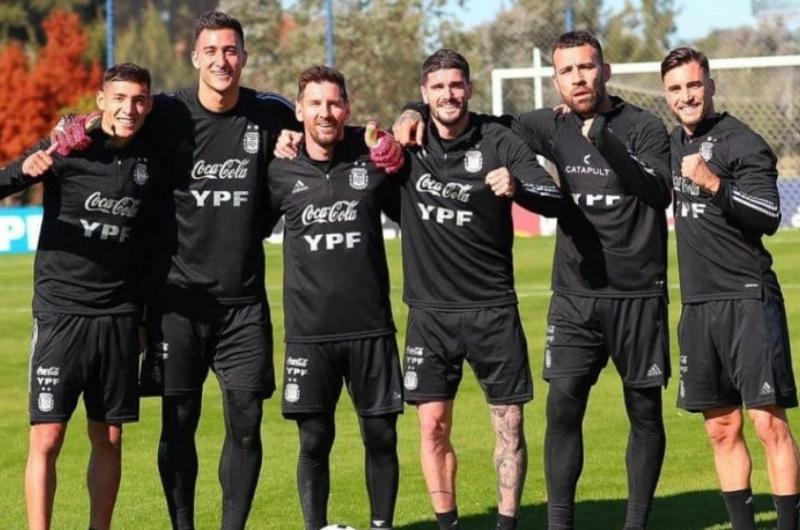 Nuevo entrenamiento del seleccionado con Messi en el equipo ganador