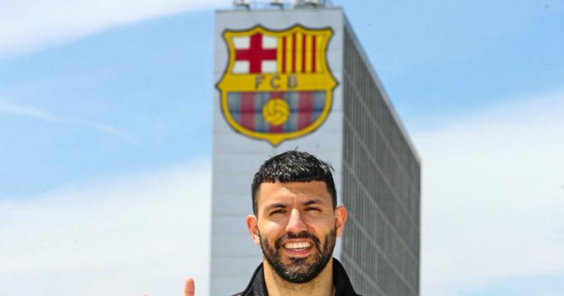 El Kun Aguumlero ya es nuevo jugador del Barcelona