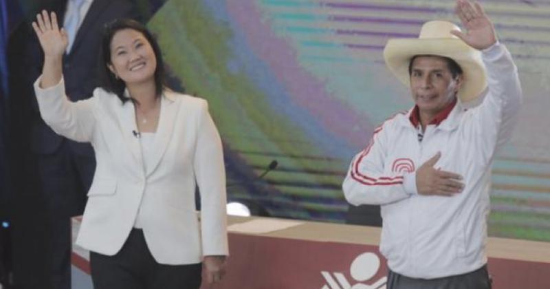Pedro Castillo sigue adelante de Keiko Fujimori en Peruacute