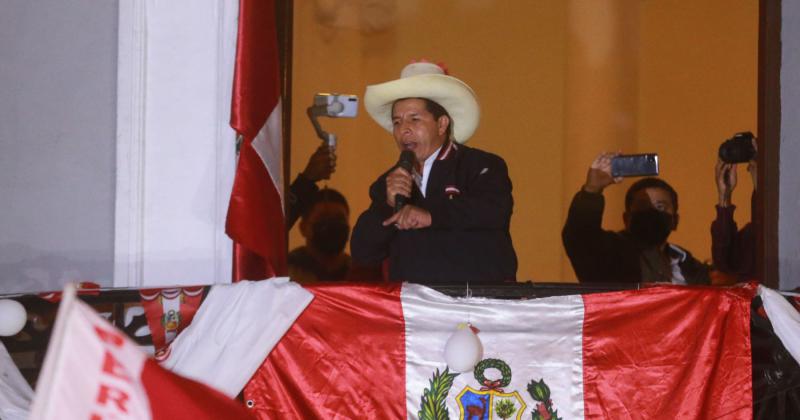 Castillo proclamoacute su victoria en el balotaje presidencial peruano