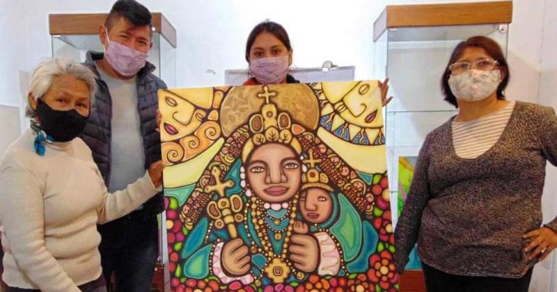 La iglesia de Purmamarca recibioacute una pintura de la artista Dolores Mendieta