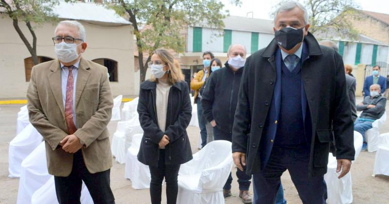 El Intendente Julio Bravo participoacute del inicio de zafra del Ingenio La Esperanza