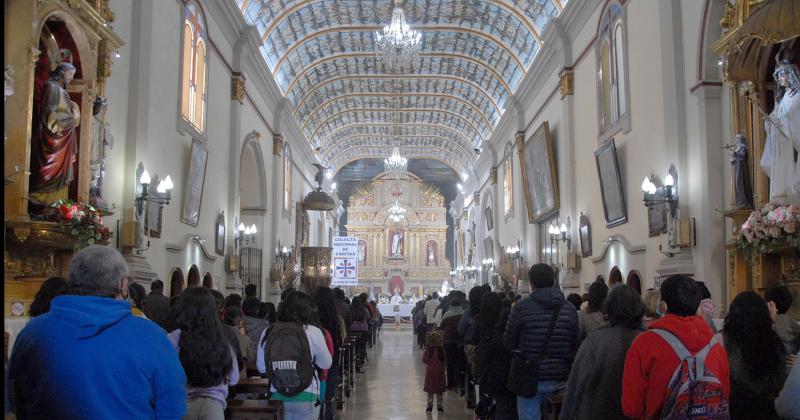 Reliquias de Carlo Acutis en la Iglesia Catedral