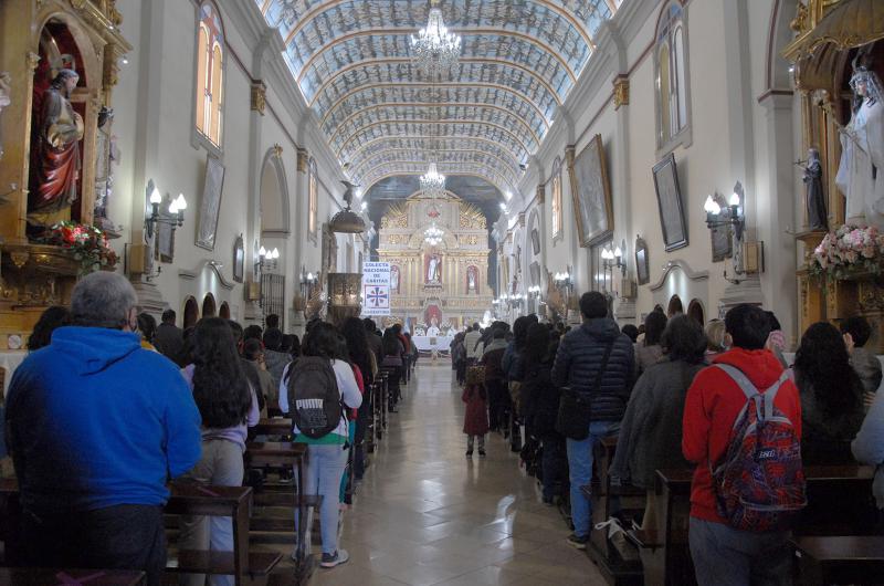 Reliquias de Carlo Acutis en la Iglesia Catedral