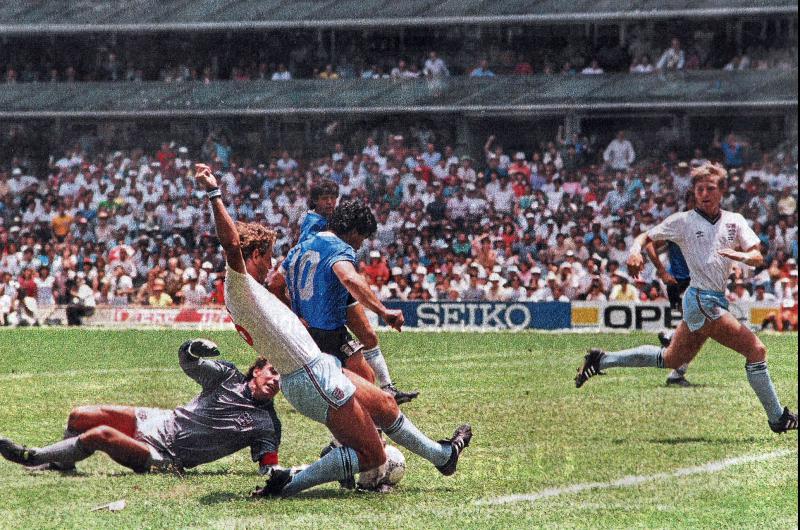 Argentina fue un puntildeo apretado una vez maacutes por el grito del Gol del Siglo de Diego Maradona