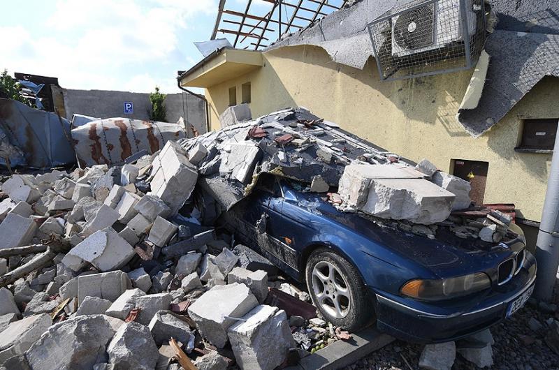 Un tornado provocoacute 5 muertos y heridos en Repuacuteblica Checa