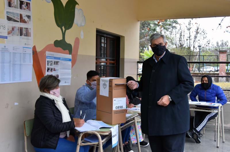 Carlos Haquim- Es un deber ciacutevico expresar nuestro voto