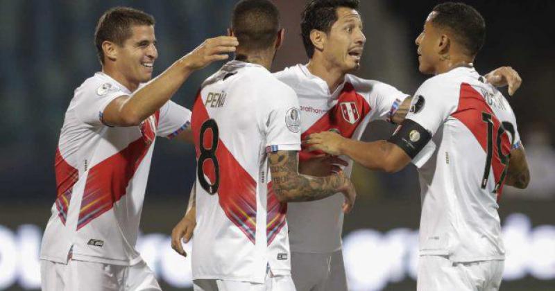 Peruacute avanza a semifinales  luego de batir a Paraguay 