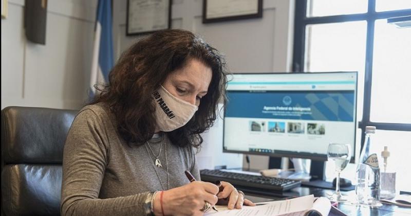 Caamantildeo destacoacute la Mesa Conjunta que analizaraacute informacioacuten sobre la dictadura