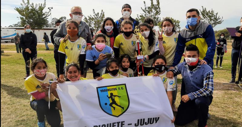 Culminoacute la Liga Municipal de Fuacutetbol Infantil Femenino