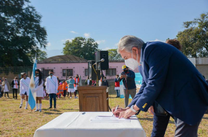 Comenzoacute la construccioacuten de la Secundaria Rural en Sauce Guacho