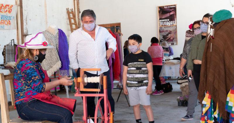 Inicioacute el 9deg Encuentro de Tejedores en Purmamarca