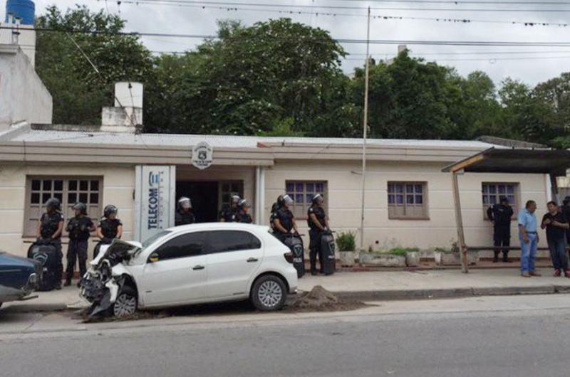 Mujeres destruyeron la Comisariacutea Ndeg 49 del barrio Los Huaicos