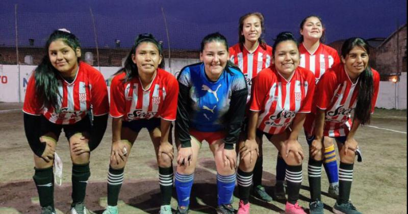 Comenzoacute la Liga Municipal de Fuacutetbol 6 Femenino