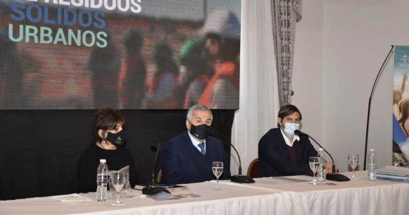 El Gobernador participoacute de la asamblea del Consejo GIRSU