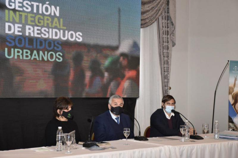 El Gobernador participoacute de la asamblea del Consejo GIRSU