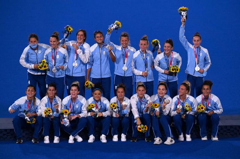 Las Leonas se cuelgan la medalla de plata por tercera vez