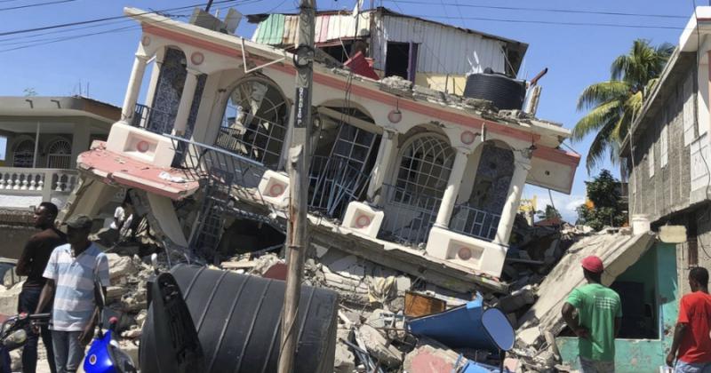 Un terremoto en Haitiacute  provocoacute 1297 muertos 