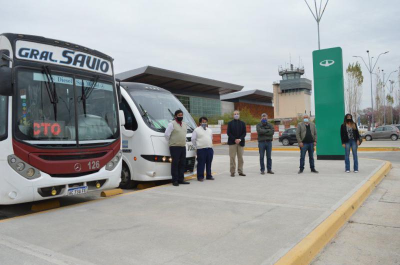 Entroacute en funcionamiento el servicio de transporte hacia el Aeropuerto Guzmaacuten