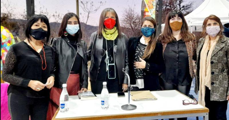 Marcado impulso a poliacuteticas puacuteblicas por la igualdad y contra la violencia de geacutenero