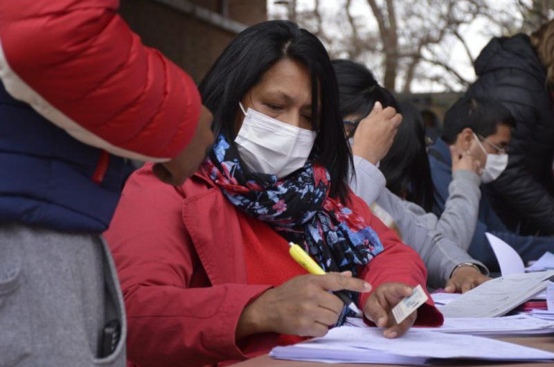 Vacunatorio moacutevil y Taller de Educacioacuten Sexual en zonas rurales