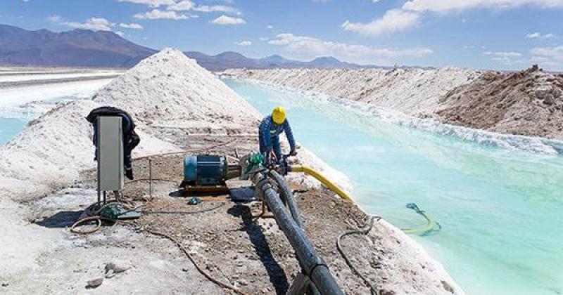 Una nueva forma de extraer litio del agua aumentariacutea suministro y eficiencia