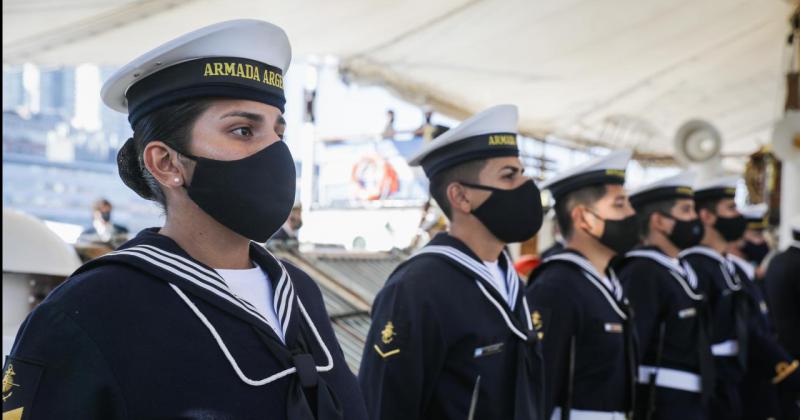 Recibiraacuten documentacioacuten de joacutevenes inscriptos para ingresar a la Armada 