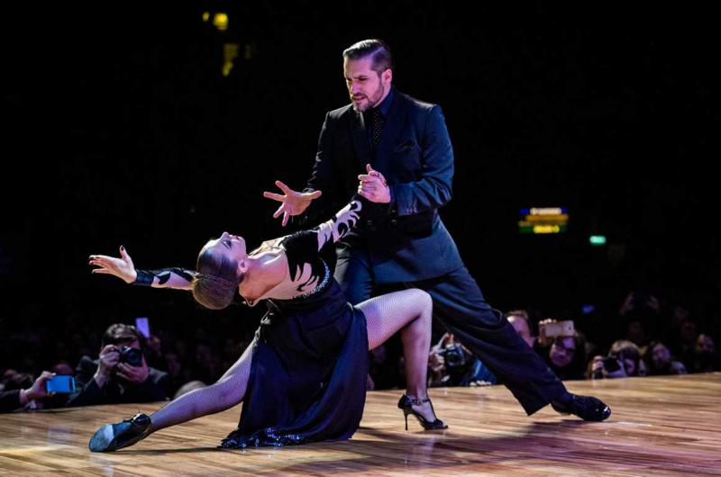 El tango vuelve a vestirse de festival en busca de acercar nuevos puacuteblicos