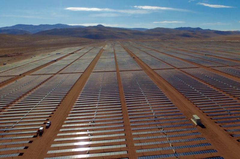 Cauchari Solar cumplioacute un antildeo y avanza en una segunda etapa