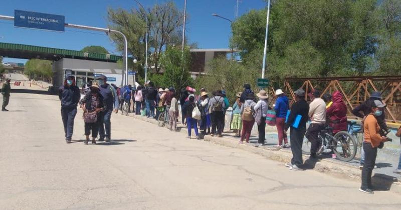 Habilitaron en La Quiaca el uacutenico paso de mercaderiacuteas hacia Villazoacuten