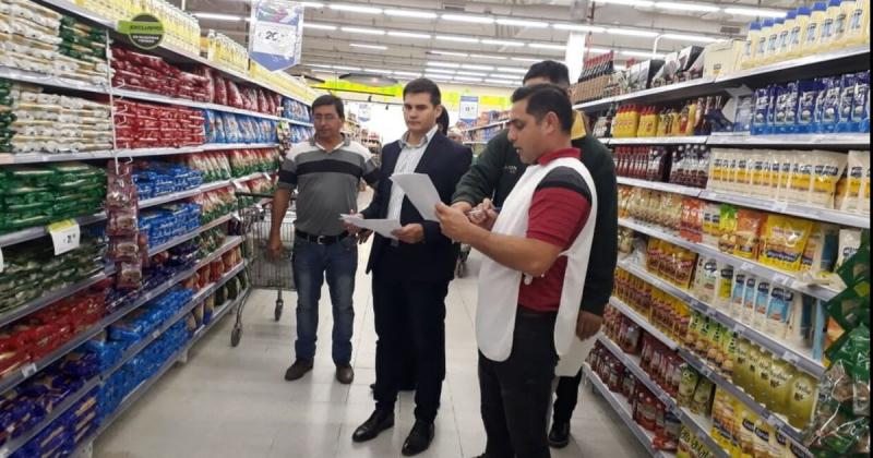 El gobierno oficializa hasta fin de antildeo el congelamiento de precios