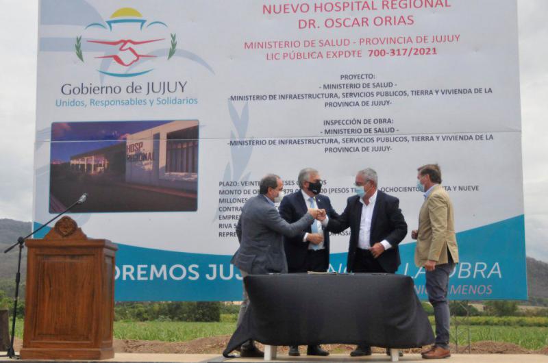 Morales y Bouhid pusieron en marcha la construccioacuten del nuevo hospital regional 