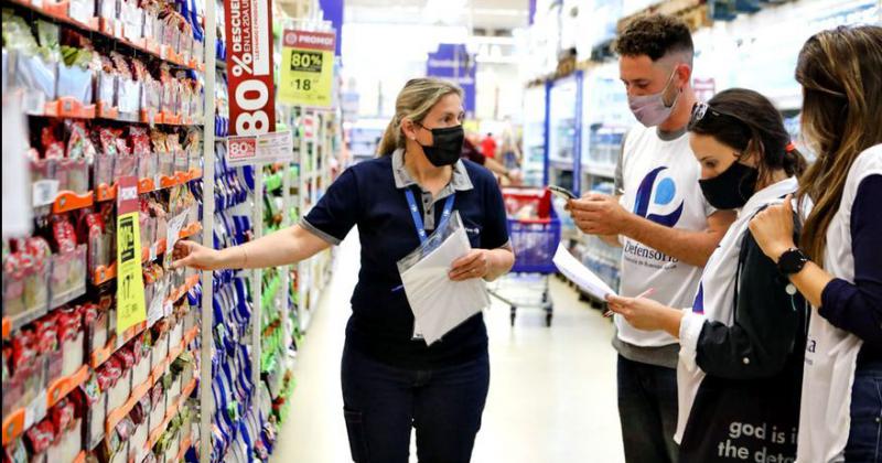 Solo una cadena de supermercados no cumple con el congelamiento de precios