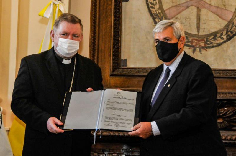 El Nuncio Apostoacutelico Monsentildeor Miroslaw Adamczyk visita la Provincia