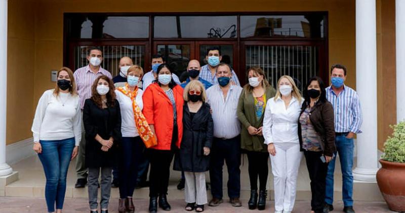 Sarapura participoacute de mesa de diaacutelogo con la Cooperativa de Tabacaleros de Jujuy