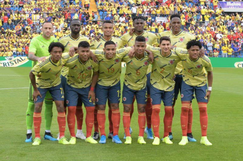Colombia recibe a Paraguay de Barros Schelotto con la necesidad de ganar