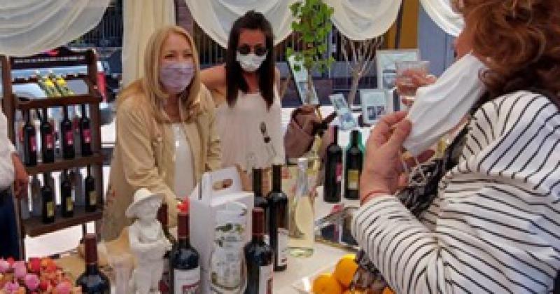 La senadora Silvia Giacoppo trabaja por la promocioacuten de los vinos de Jujuy